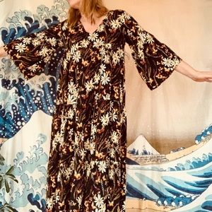 NWT Natural Life BOHO tiered flowy maxi dress with flare sleeve M